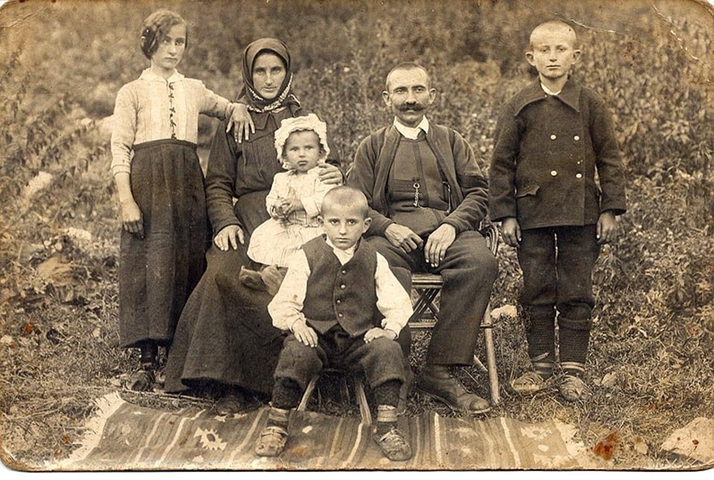 Породица Рада Чакаревића из Штиткова, двадесетих година ХХ века