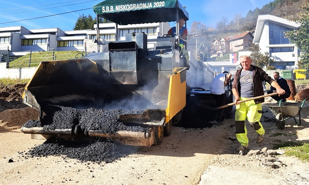 Радове вредне 16 милиона финансираће општине (Фотоси: Р. Поповић)