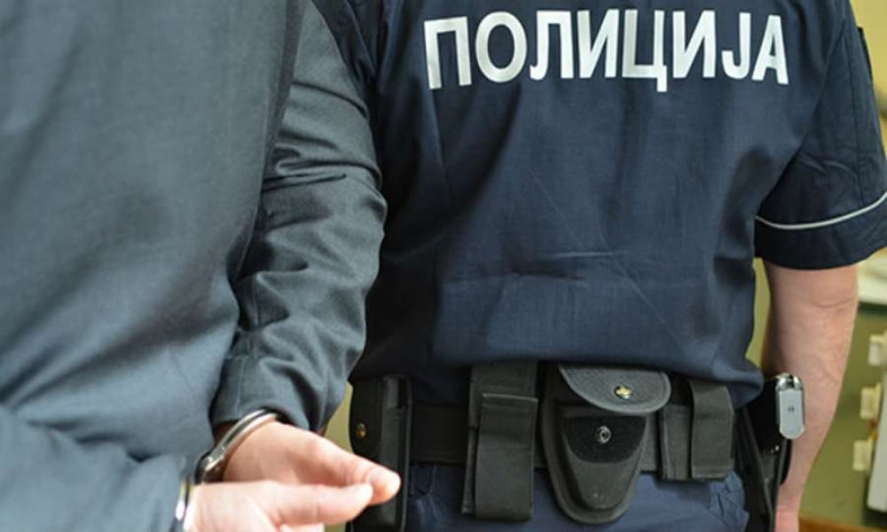 К. Б. је ухапшен због насилничког понашања