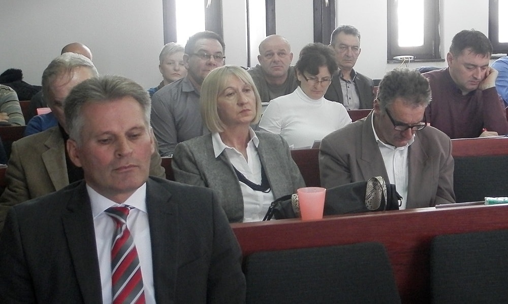 Осипа се ГГ: Одборници СО, Др Весна Чкоњевић у другом реду