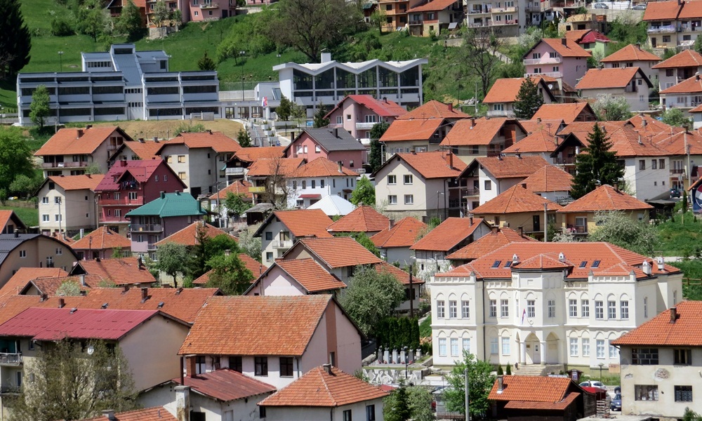 На дрву сечку грејаће се јавни објекти у центру града (Фото: Д. Ћировић)