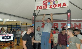 Учествовали  спортисти, ученици, рекреативци, политичари...